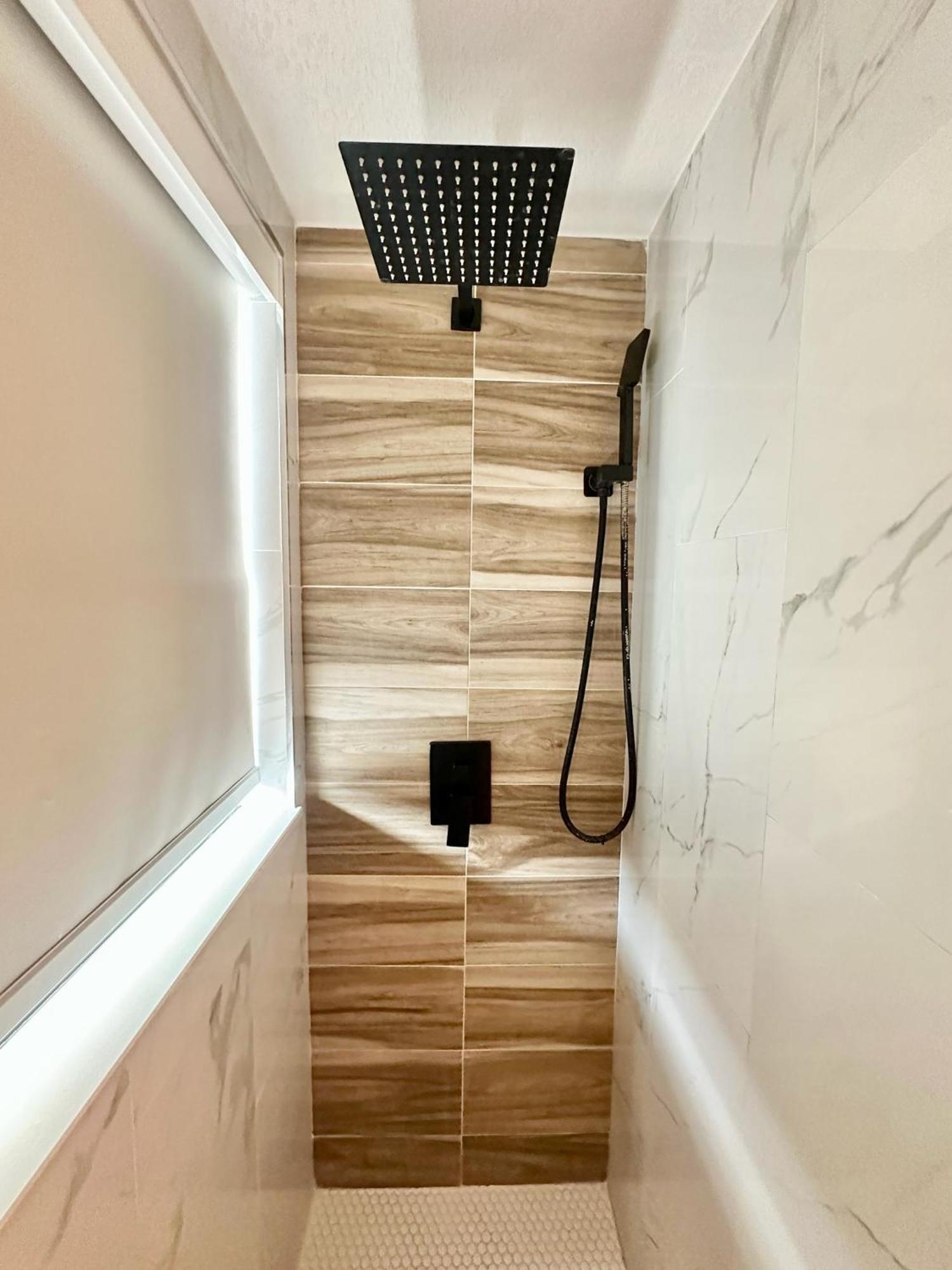 Tower 2 Master Suites, 2 Kings Beds, Marina كي لارغو المظهر الخارجي الصورة
